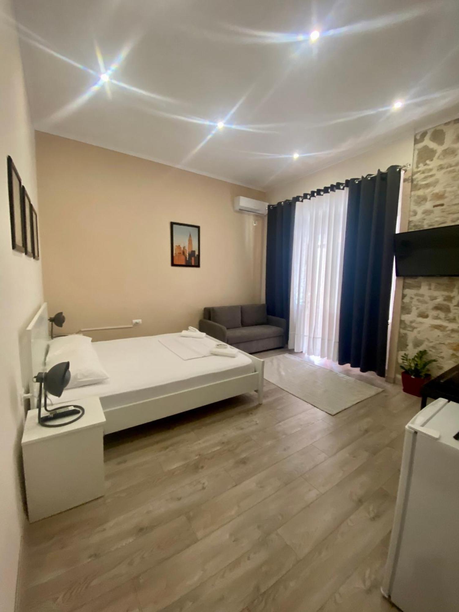 Citycenter Studios Sarande Exterior photo