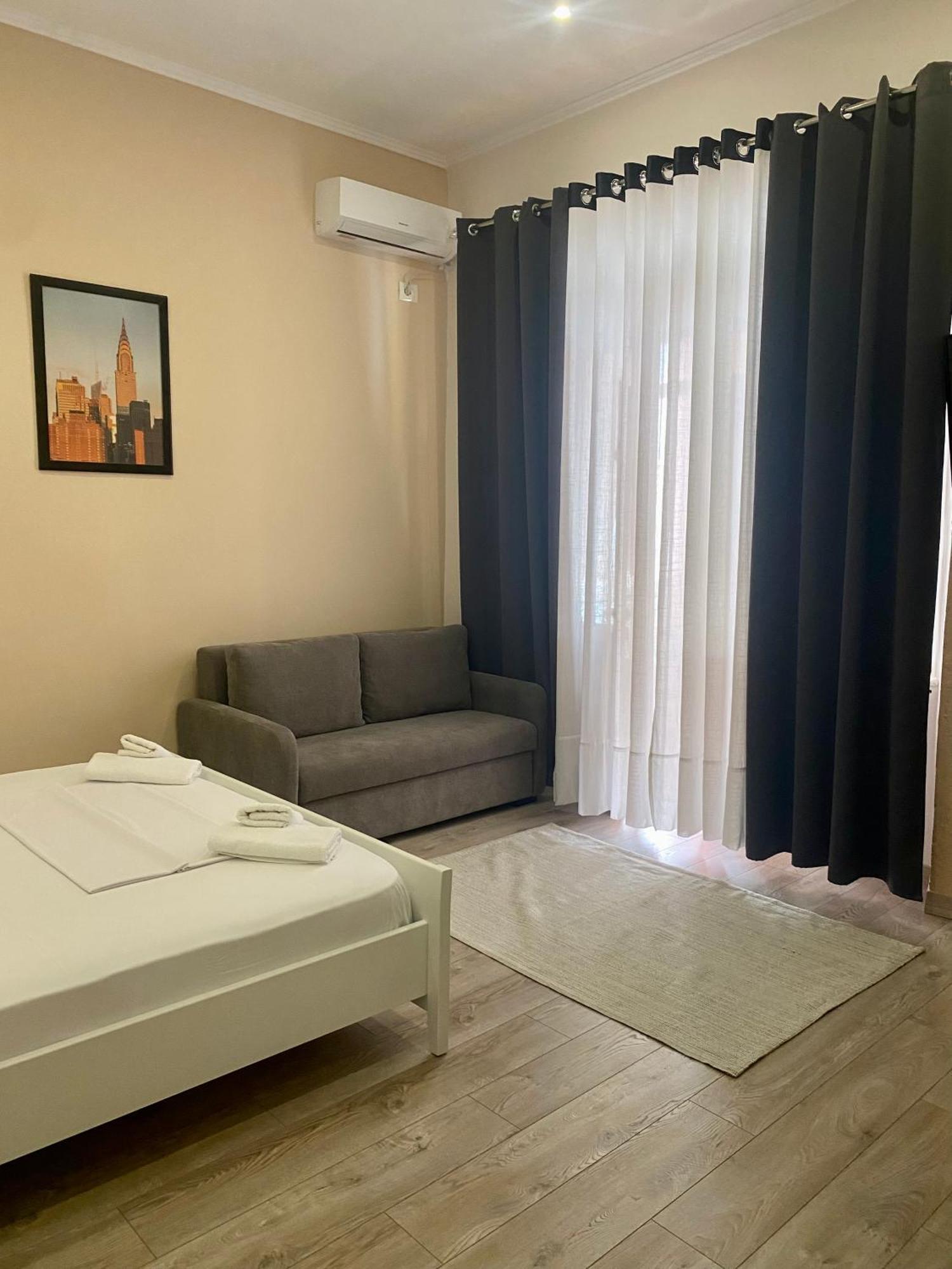 Citycenter Studios Sarande Exterior photo